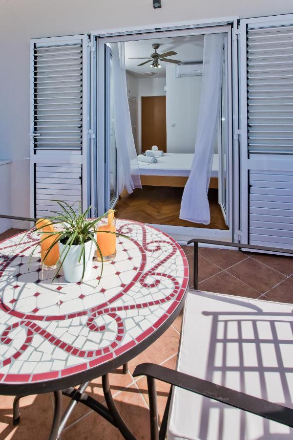 Apartments And Rooms Marija Hvar Town Kültér fotó